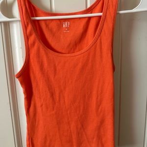 orange GAP tank top